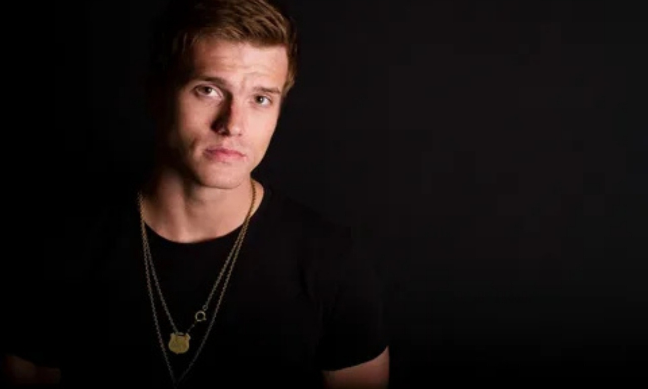 Parker McCollum Net Worth 2026: Age, Bio, Career & Success Story.