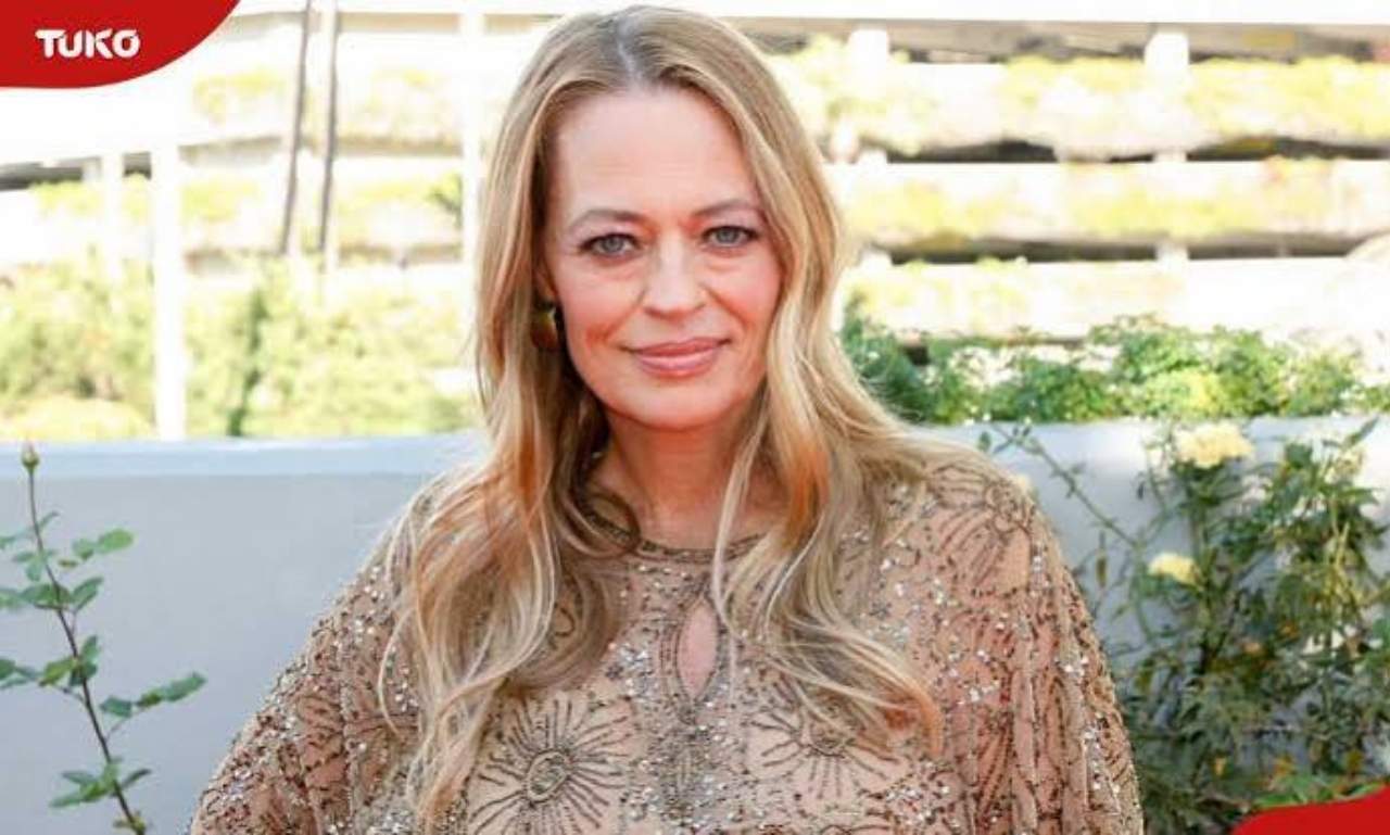 Jeri Ryan Net Worth: Remarkable Career & Wealth Profile