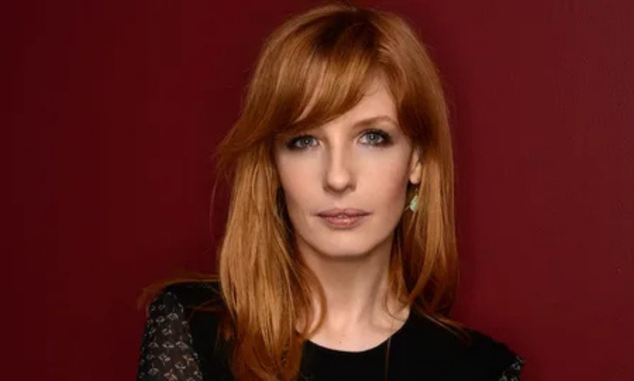 Kelly Reilly net worth, actress biography, height, and career profile