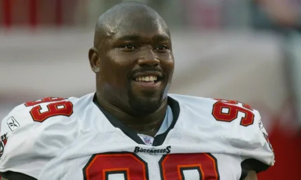 Warren Sapp Net Worth and NFL career overview