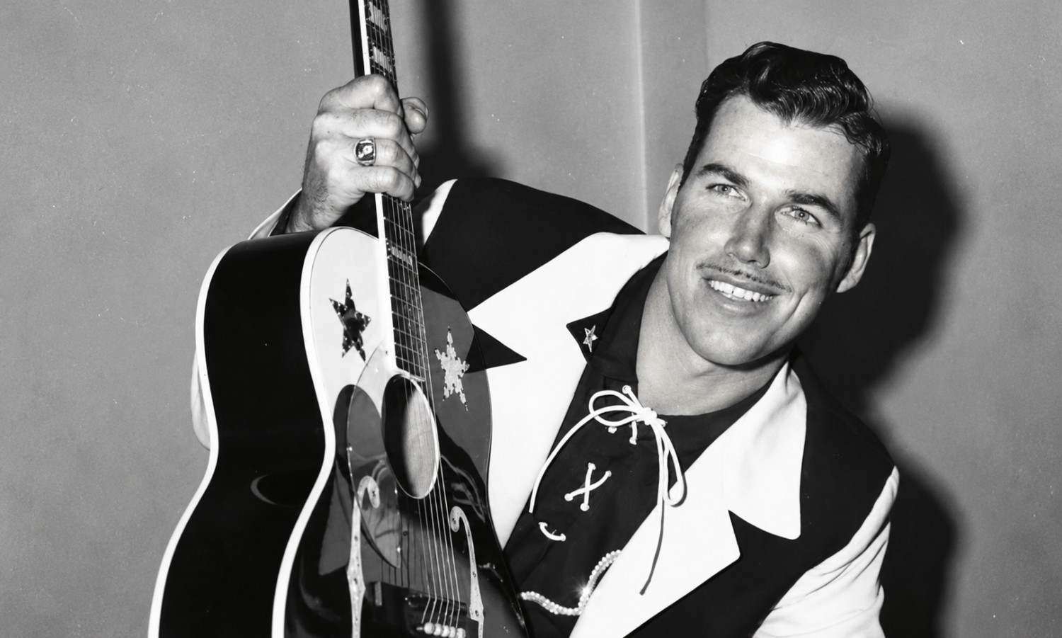 Slim Whitman Net Worth